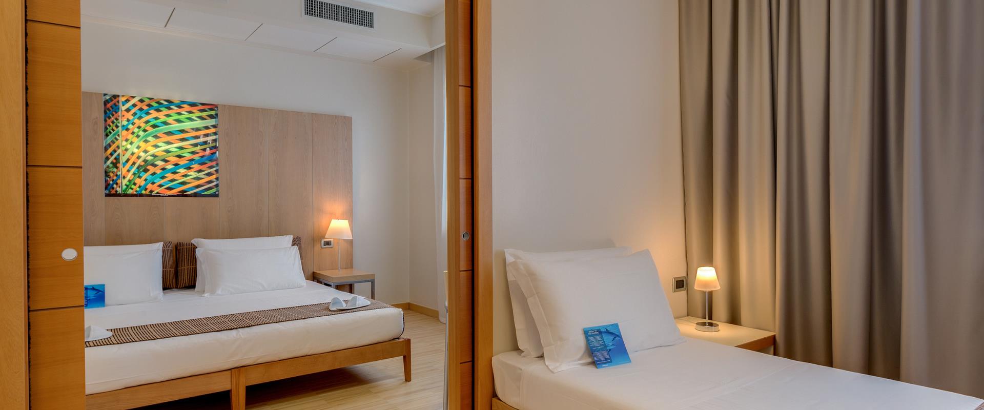 If you are travelling with your family or in a group, choose our spacious Family rooms and visit Venice in an easy way with BW Plus 4 star Hotel Bologna.