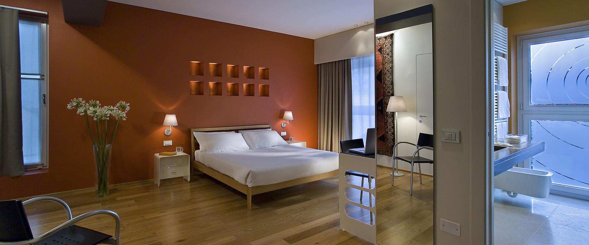 In our Superior rooms you will discover 4-star comforts and facilities and the pleasure of staying close to Venice!